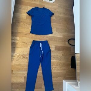 FIGS Royal Blue Scrub Set – XS Catarina Top + XS Jogger Pants